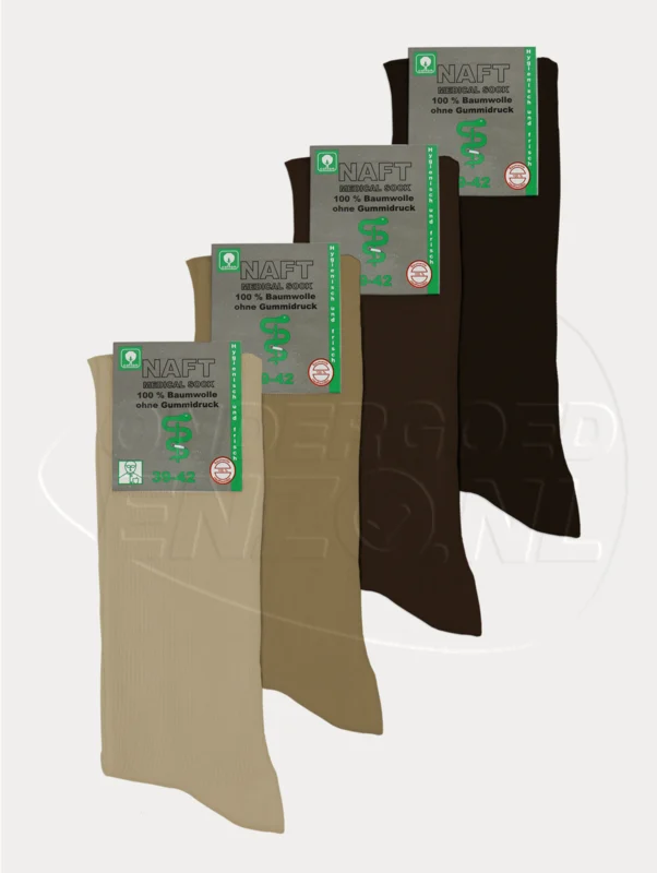2 paar Boru Bamboo sneakersokken in de kleur wit.